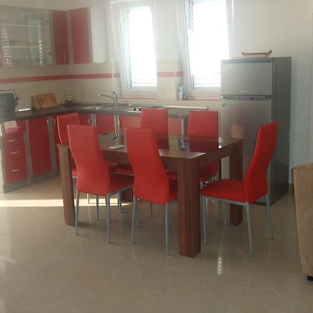 Apartments Diva โนวาลยา ภายนอก รูปภาพ