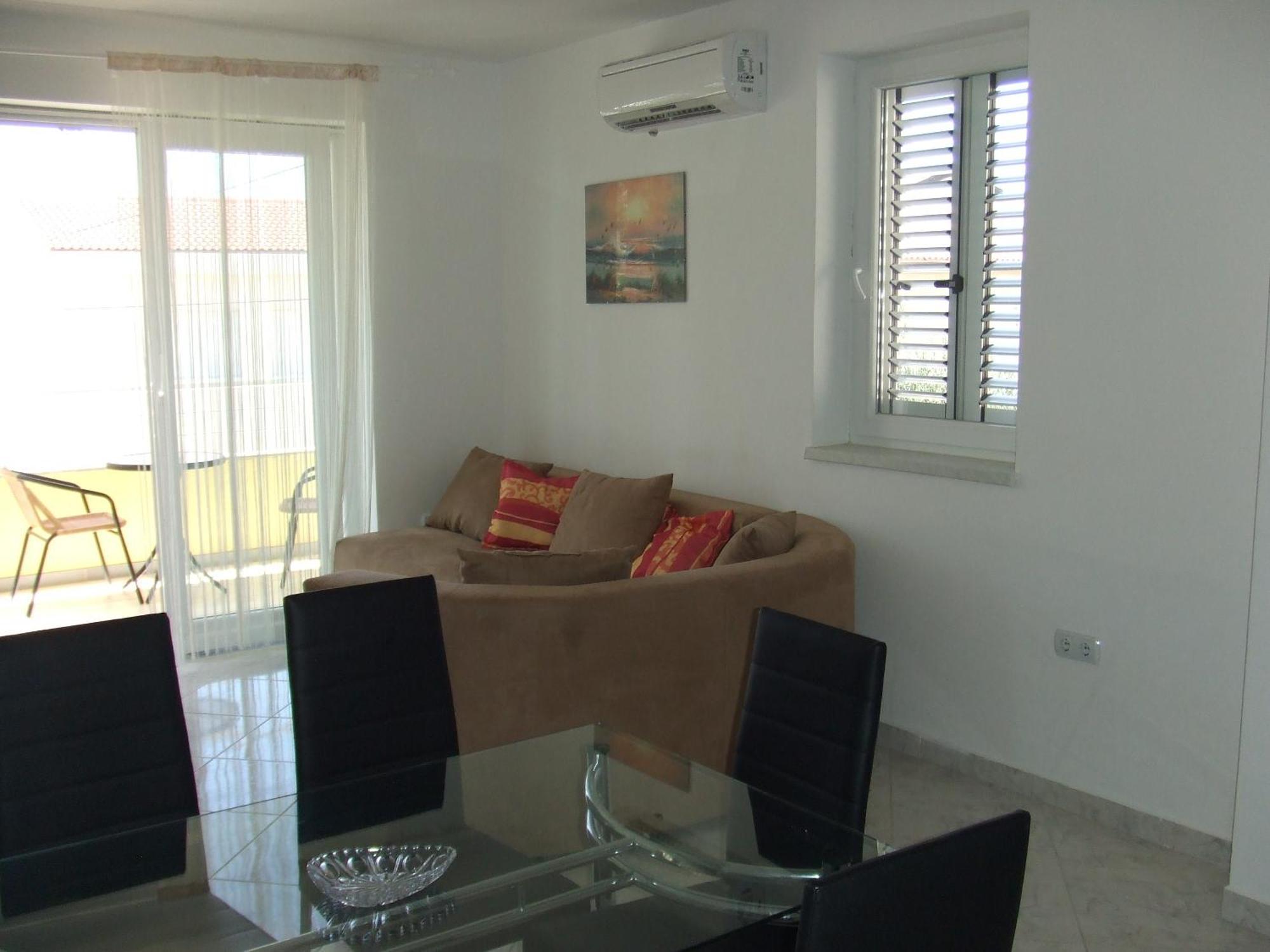 Apartments Diva โนวาลยา ภายนอก รูปภาพ