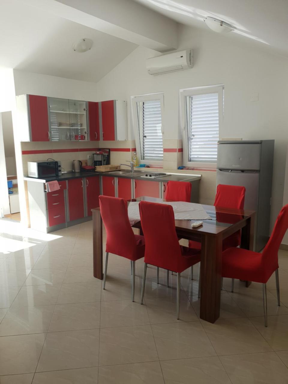 Apartments Diva โนวาลยา ภายนอก รูปภาพ